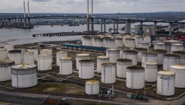 США планують вивільнити 172 мільйони барелів нафті з стратегічного резерву