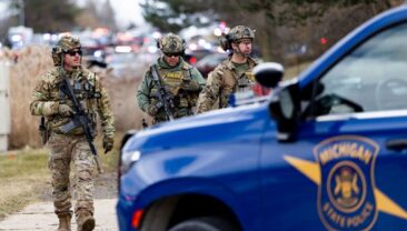 Водій вантажівки на Мічигані в`їхав у синагогу: один загиблий та постраждалий