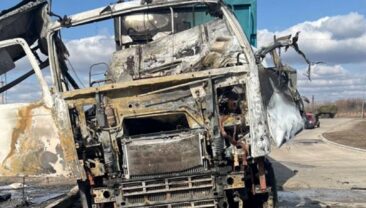 В Сумській області російські війська атакували вантажівку та мотоцикл: двоє загиблих