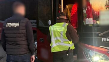 Розкрито схему ухилення від сплати податків у міжнародних перевезеннях