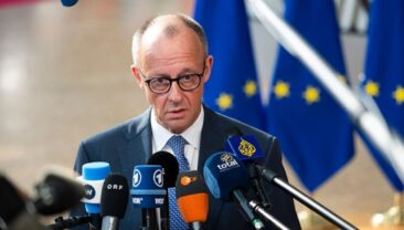 Канцлер Німеччини: Безпека судноплавства в Ормузському протоку можливе лише після бойових дій