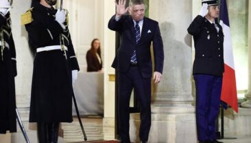 Прем’єр Словаччини може підтримати блокування кредиту ЄС для України