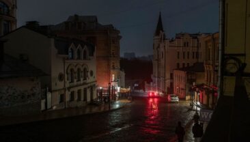Графіки відключень електроенергії введені по всій Україні