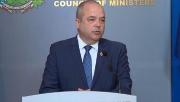 Болгарія готується до дострокових парламентських виборів: затримано 30 осіб за скупку голосів