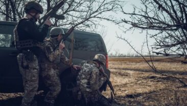 Россійські війська продовжують активність в Харківській області