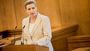Метте Фредериксен подала в отставку