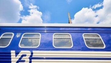 Укрзалізниця призначає додаткові поїзди на пік весняного пасажиропотоку