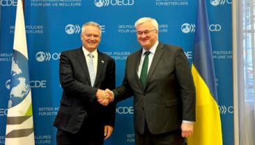 Україна рухається до членства в ОЕСР