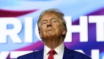 Долар із підписом Трампа: порушення традицій США