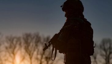 За добу українські військові знищили танк, бронемашини та артилерійські системи російських військ