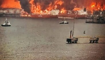Атаки на російські нафтові порти Усть-Луга та Приморск: нові пожежі та бунти