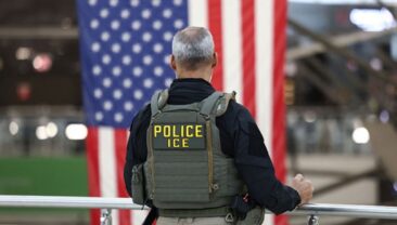 Депортація росіян із США: черговий спецрейс до Москви
