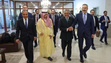 Пакистан готов виступити посередником у переговорах між США та Іраном