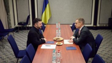 Зеленський та Стубб обговорили інцидент з дронами у Фінляндії