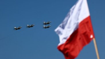 Польща підняла істребителі на тлі атак Росії на Україну