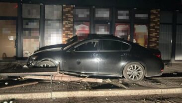ДТП у Павлограді: 19-річна дівчина отримала тяжкі травми, водія затримано