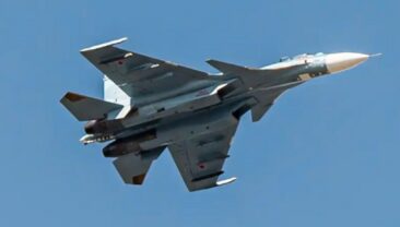 Істребитель Су-30 впав на приватний будинок у Криму