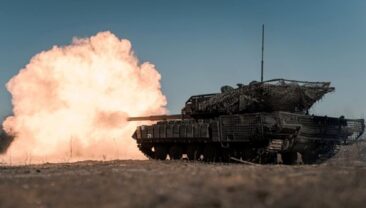 Оперативна інформація на фронті: вчора наші військові зупинили п’ять атак окупантів на Славянському напрямку