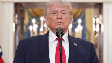 Трамп оголосив про масовані удари по Тегерану