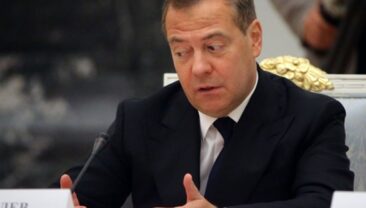 Медведев прокоментував загрози Трампа щодо виходу США з НАТО