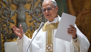 Папа Римський закликав світових лідерів до миру