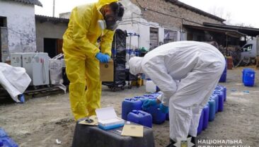 В Україні ліквідовано організовану наркогрупу: 54 обшуки, десятки затриманих
