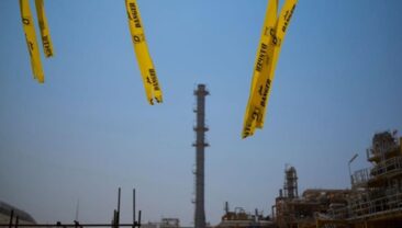 Ізраїль завдав удару по іранському нафтохімічному комплексу