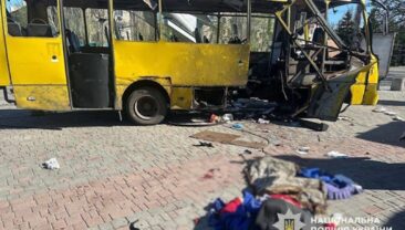 Кількість жертв атаки дрона на маршрутку в Нікополі зросла до чотирьох
