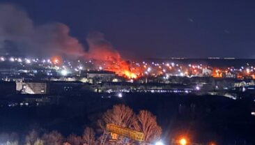 Пожежі від атак БПЛА в Феодосії та Луганську