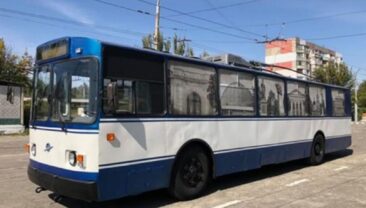 У Херсоні після російської атаки зупинилися троллейбуси
