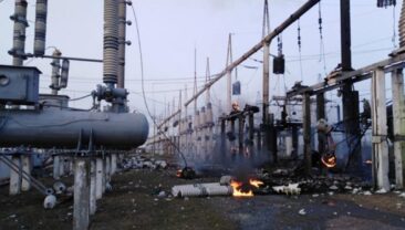 В Україні знову відключення електроенергії через обстріли