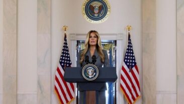 Меланія Трамп відкинула звинувачення у зв’язках з Епштейном