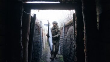 Зеленський про “зеркальні шаги” у відповідь на “пасхальне перемир’я” Росії