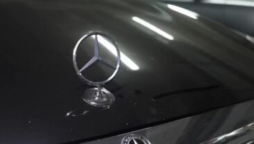 Народні обранці України оновлюють автопарки: розкішні автомобілі на мільйони гривень