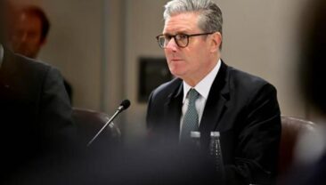 Великобританія анонсувала переговори щодо розблокування Ормузського проливу