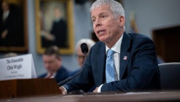 США тимчасово послабили санкції проти російської нафти