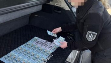 У Кривому Розі правоохоронницю затримали за отримання хабаря