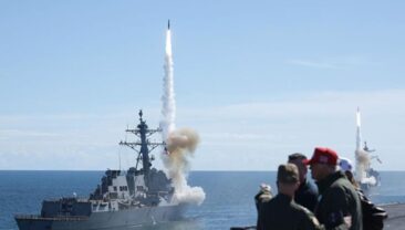 Судно USS George HW Bush прибуде на Близький Схід