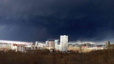 Величезний пожар на нефтеперекачувальній станції в Росії