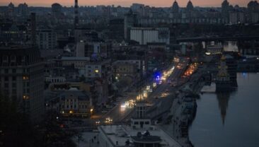 Українців закликали економно споживати електроенергію