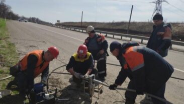 Аварійно-відновлювальні роботи розпочато після обстрілів українських областей