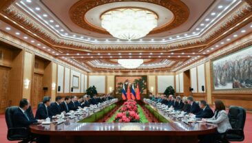 Сі Цзіньпін провів переговори з В. Путіним у Пекіні