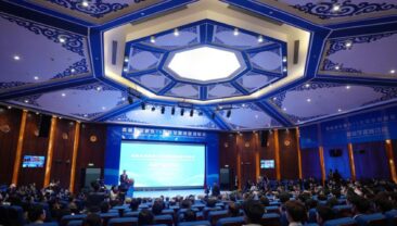 Китайські та зарубіжні вчені зібралися в Лхасі, щоб обговорити досягнення в галузі розвитку за 75 років після мирного визволення Сіцзану