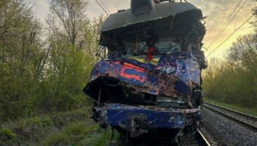Аварія на залізниці у Львівській області: загинув машиніст, його помічника госпіталізовано