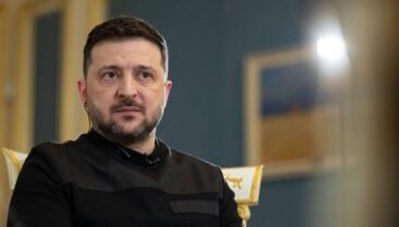 Зеленський про посилення оборони: Росіяни намагаються обійти ППО