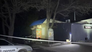 У Шахтерському районі Дніпропетровщини обстріляли магазин та викрали чоловіка