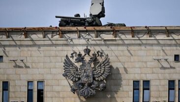 Зеленський: Росія більше переживає за свій парад, ніж за інших
