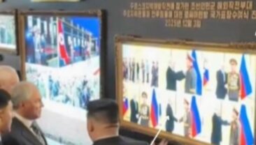 Церемонія нагородження генералів Північної Кореї в Росії