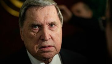 Москва вимагає вивести українські війська з Донбасу для відновлення переговорів