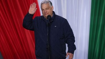 Венгерські власті вислали російського розвідника після поразки Орбана